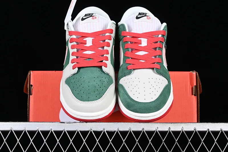 All categories Nk SB Dunk series Nk SB Dunk Low low-top sneakers F version Nk Dunk Low "All Petals United" Sonorous Rose SB low-top casual sneakers FN8923-061